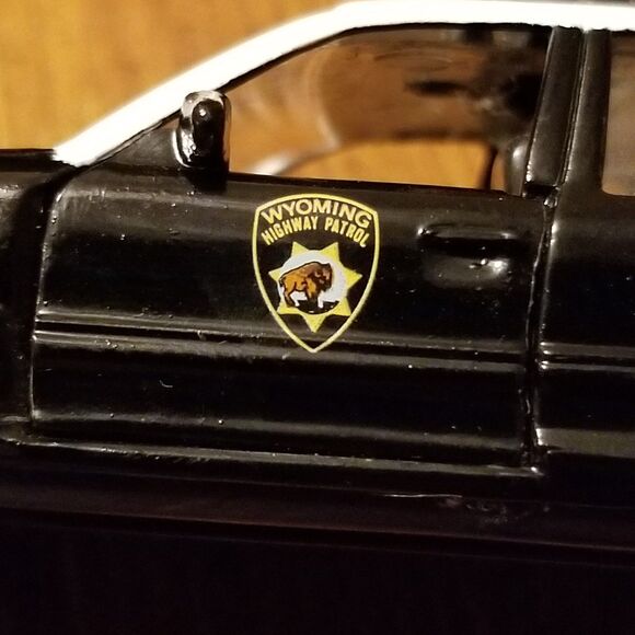 Wyoming Highway Patrol Road Champs die cast police car 1:43 scale - Picture 10 of 11